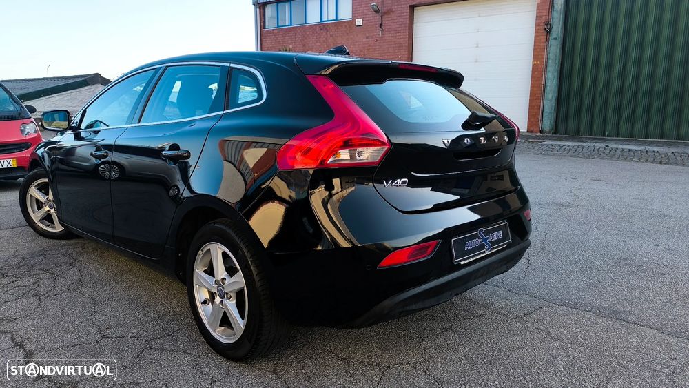 Volvo V40 1.6 D2 Eco Momentum - 17