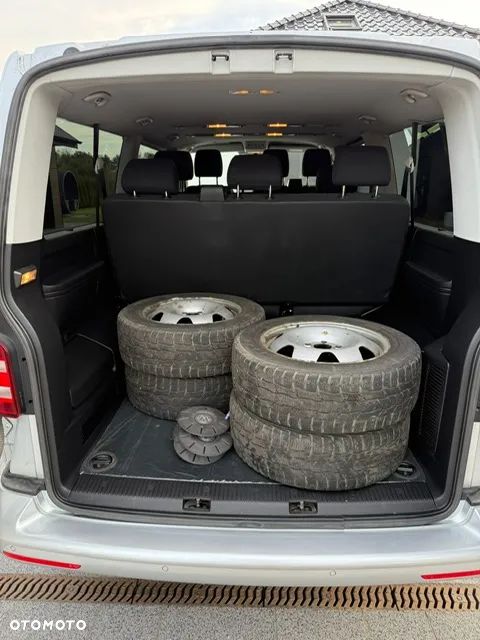 Volkswagen Caravelle - 16