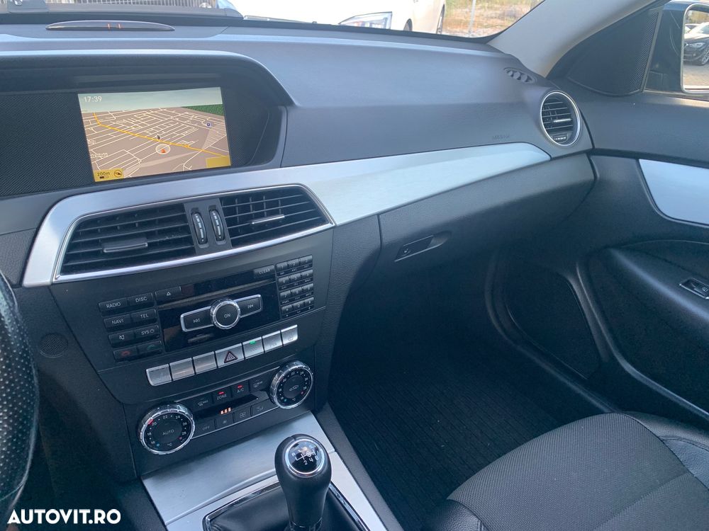 Mercedes-Benz C 220 d Coupe AMG Line - 12