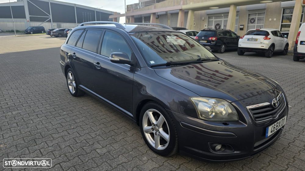 Toyota Avensis SW 2.2 D-4D - 4