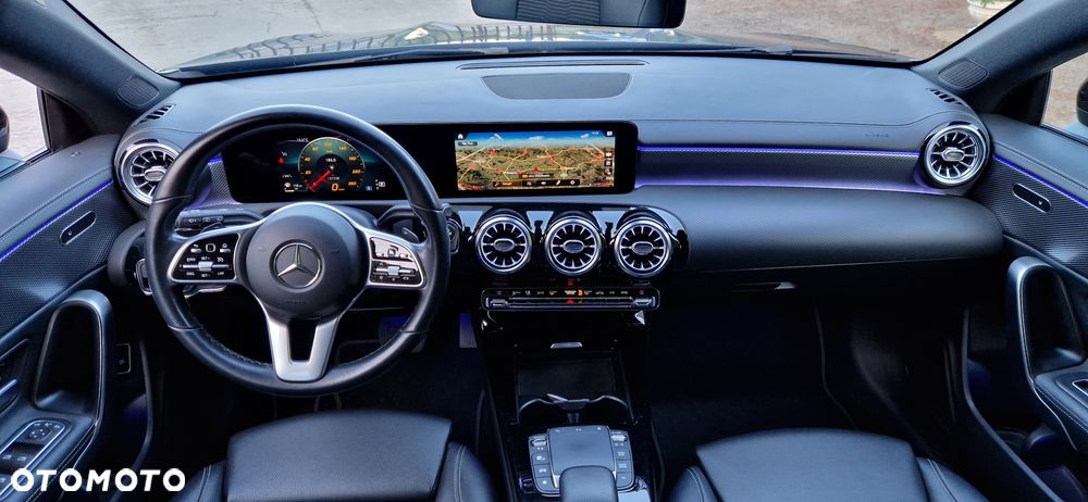 Mercedes-Benz CLA - 8