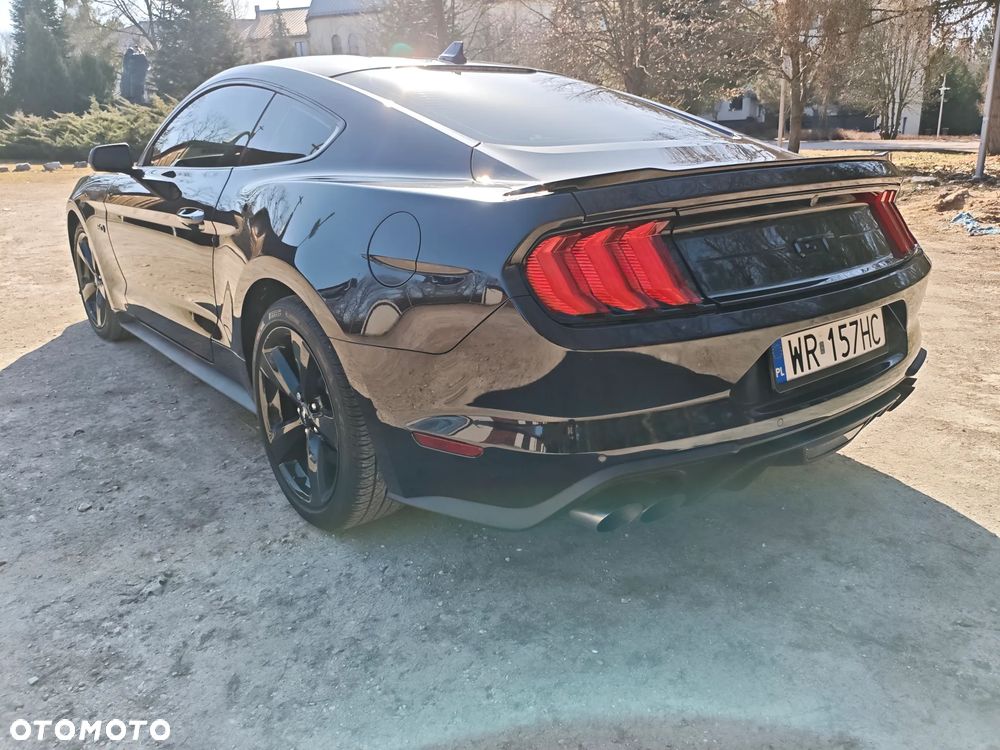 Ford Mustang 5.0 V8 GT - 4