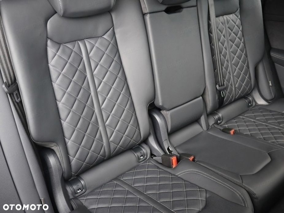Audi Q7 50 TDI mHEV Quattro S Line Tiptr - 17