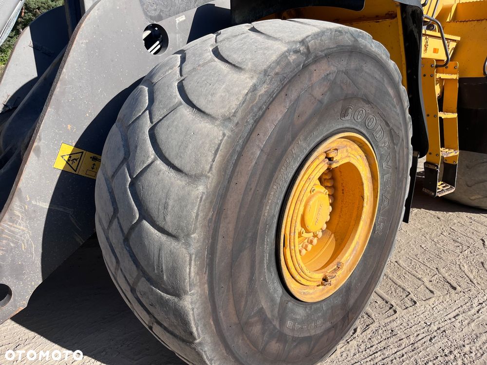 Volvo L220H - 8