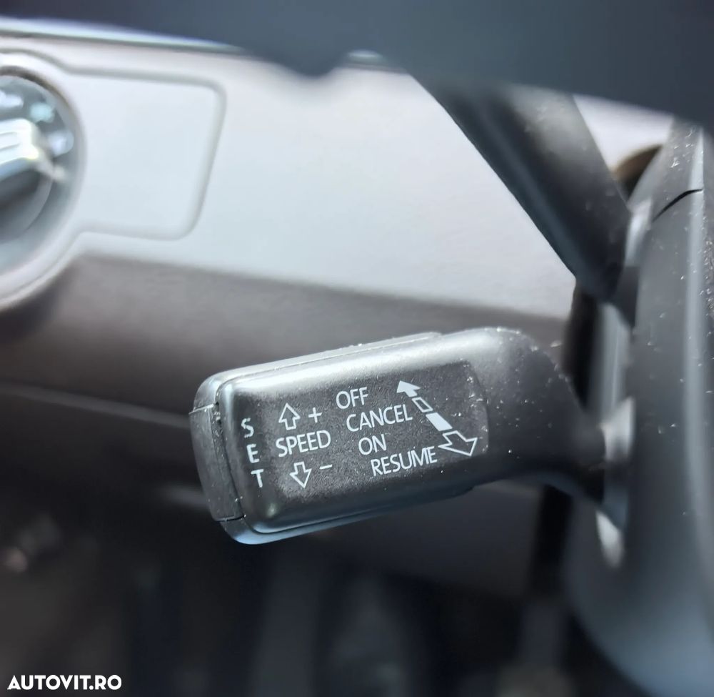 Volkswagen Passat - 22