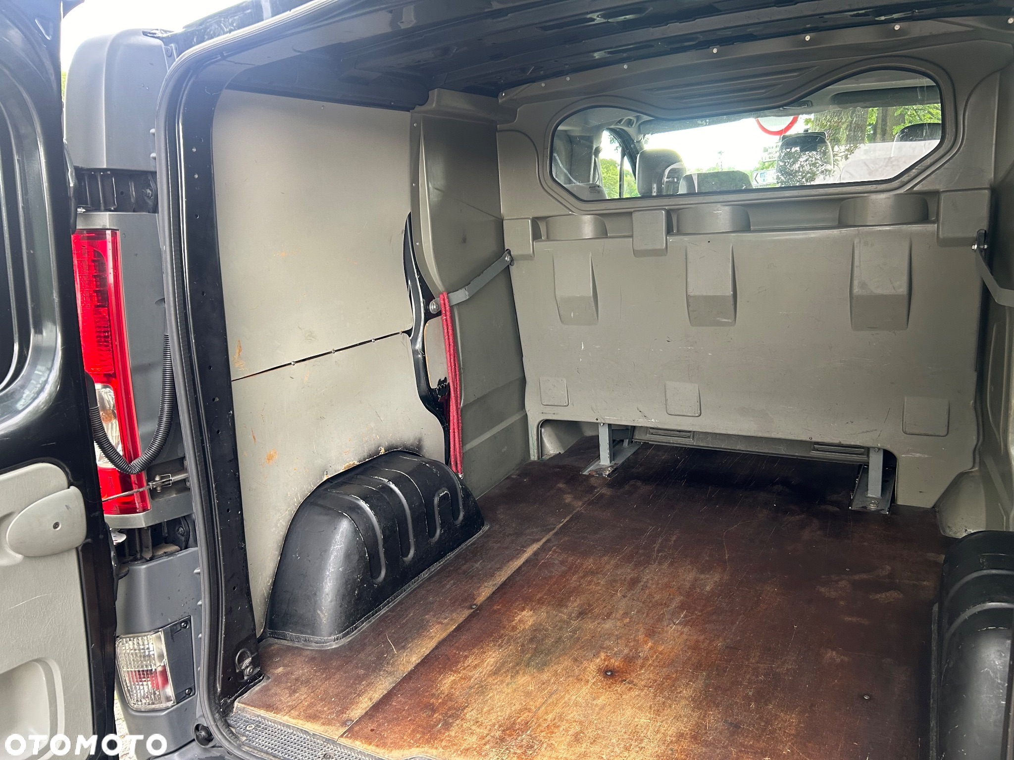 Opel Vivaro - 13