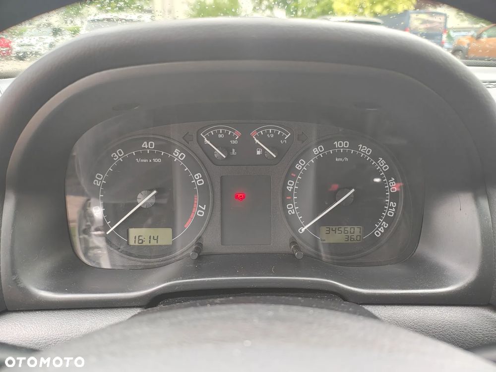 Skoda Octavia 1.6 Ice - 6