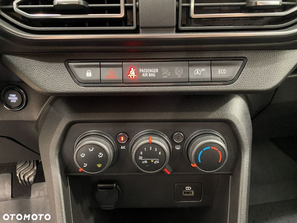 Dacia Sandero - 13