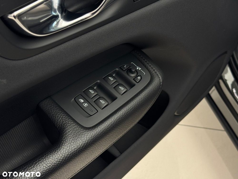 Volvo XC 60 - 22