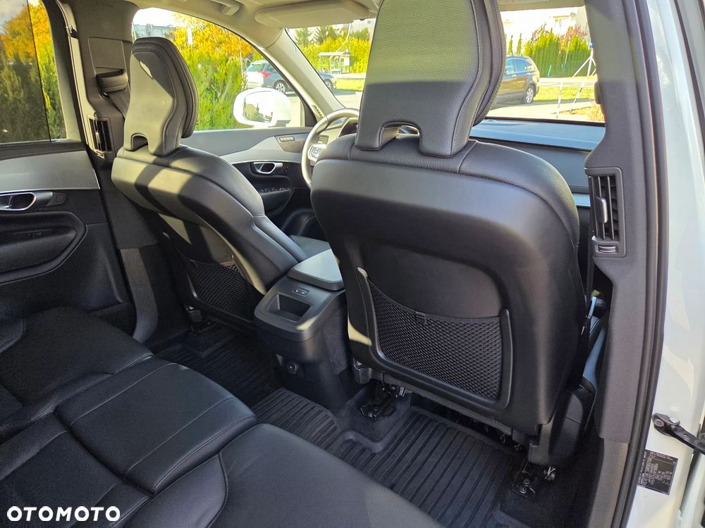 Volvo XC 90 - 25