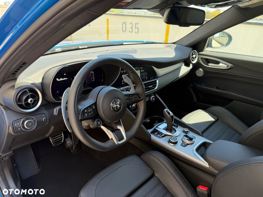 Alfa Romeo Giulia 2.0 Turbo Veloce Q4 - 11