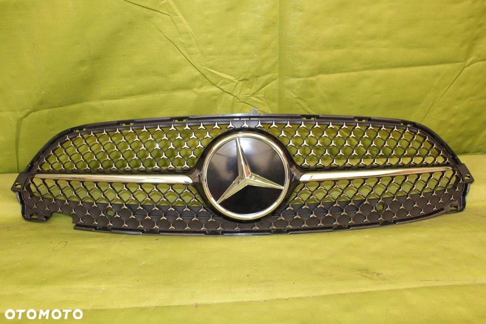 Atrapa Grill Mercedes CLE C236 A236 888 0800 Diamond - 1