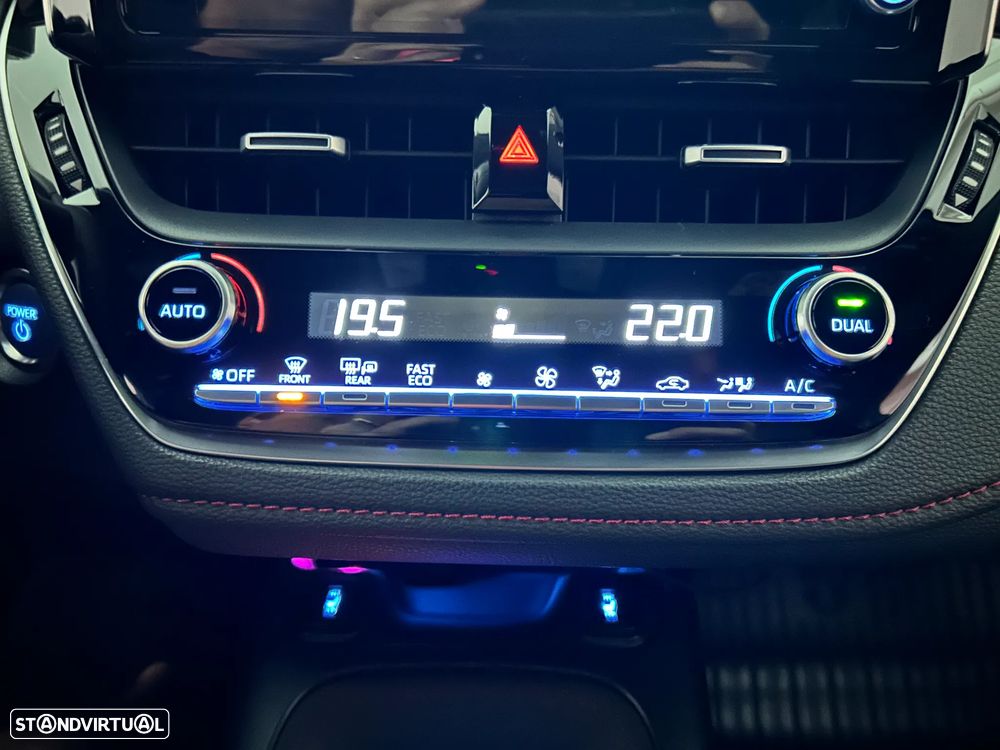 Toyota Corolla 1.8 Hybrid Exclusive - 21