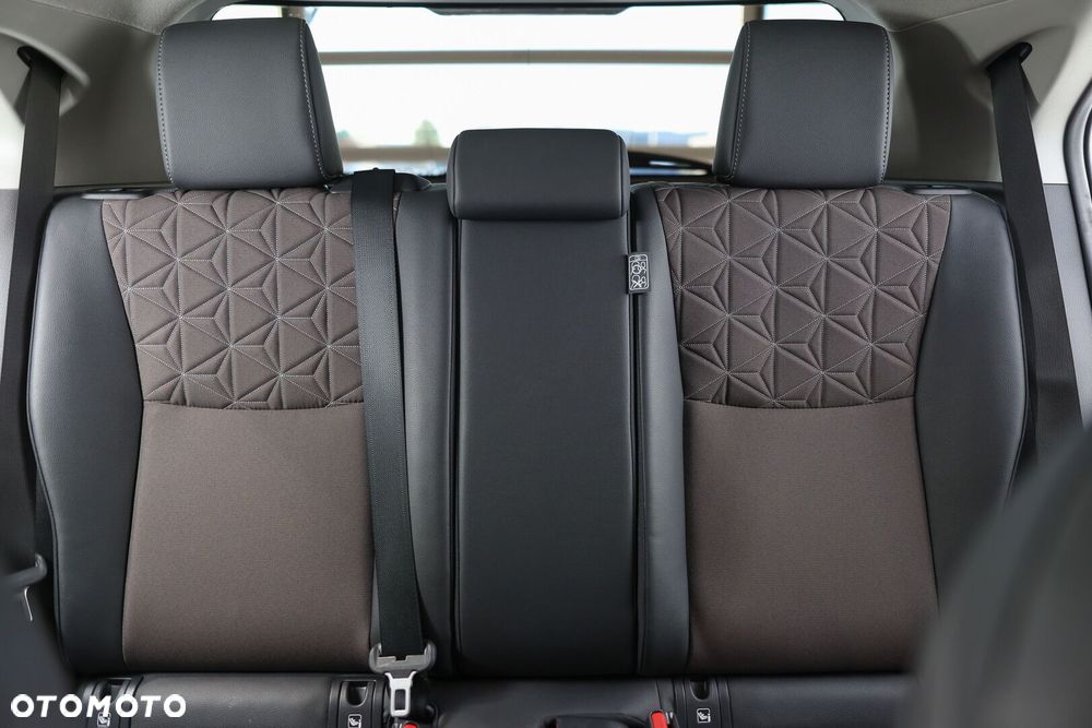 Toyota Yaris Cross - 15