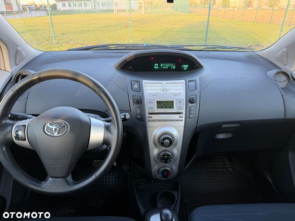 Toyota Yaris 1.3 VVT-i Multi Mode Sol - 5