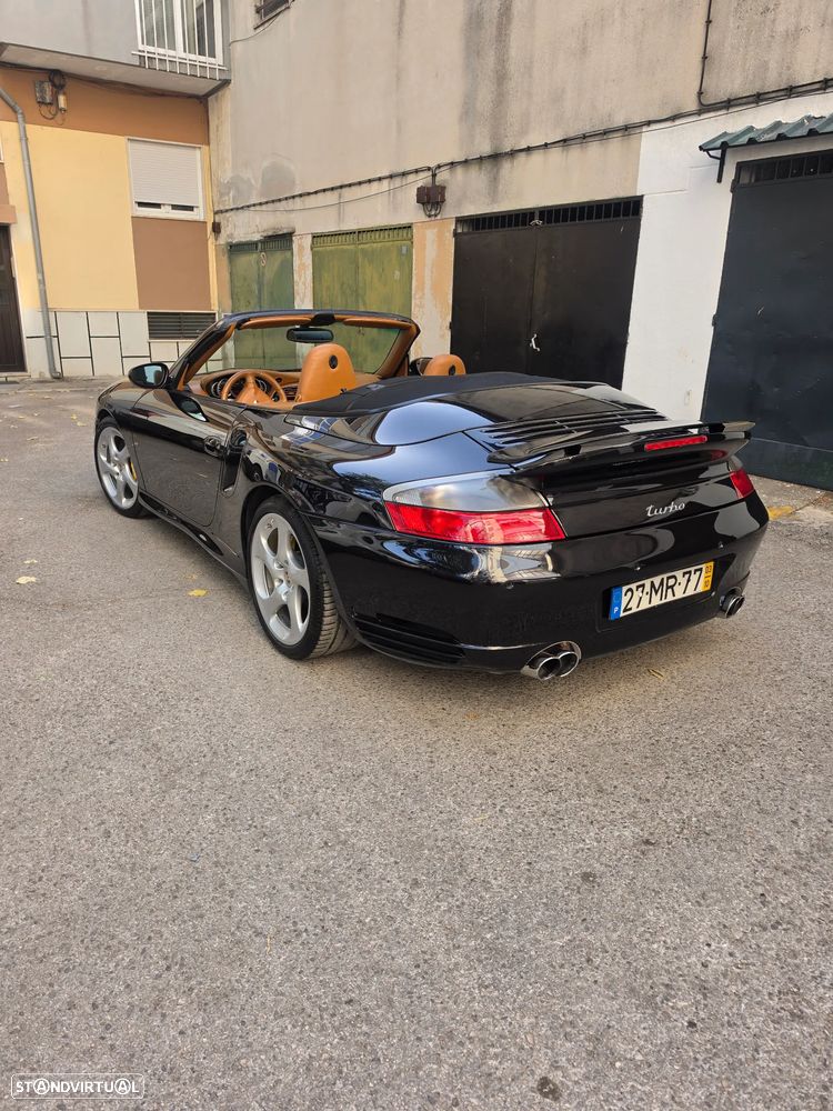 Porsche 911 Série F - 31
