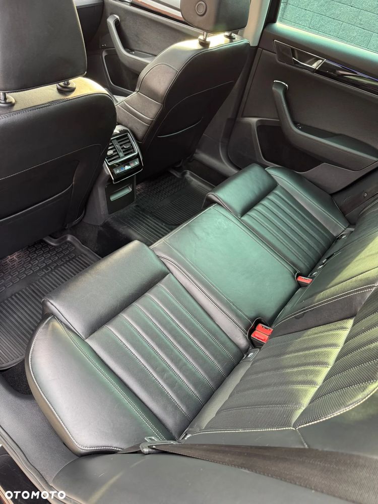 Skoda Superb 2.0 TDI SCR 4x4 L&K DSG - 10