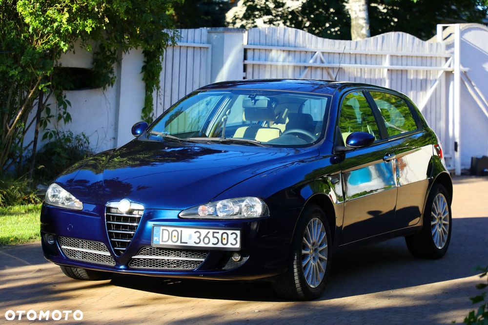 Alfa Romeo 147 - 2