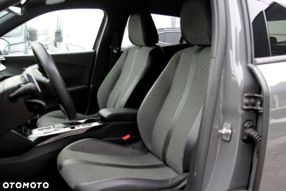 Peugeot 2008 1.2 PureTech Allure S&S EAT8 - 19