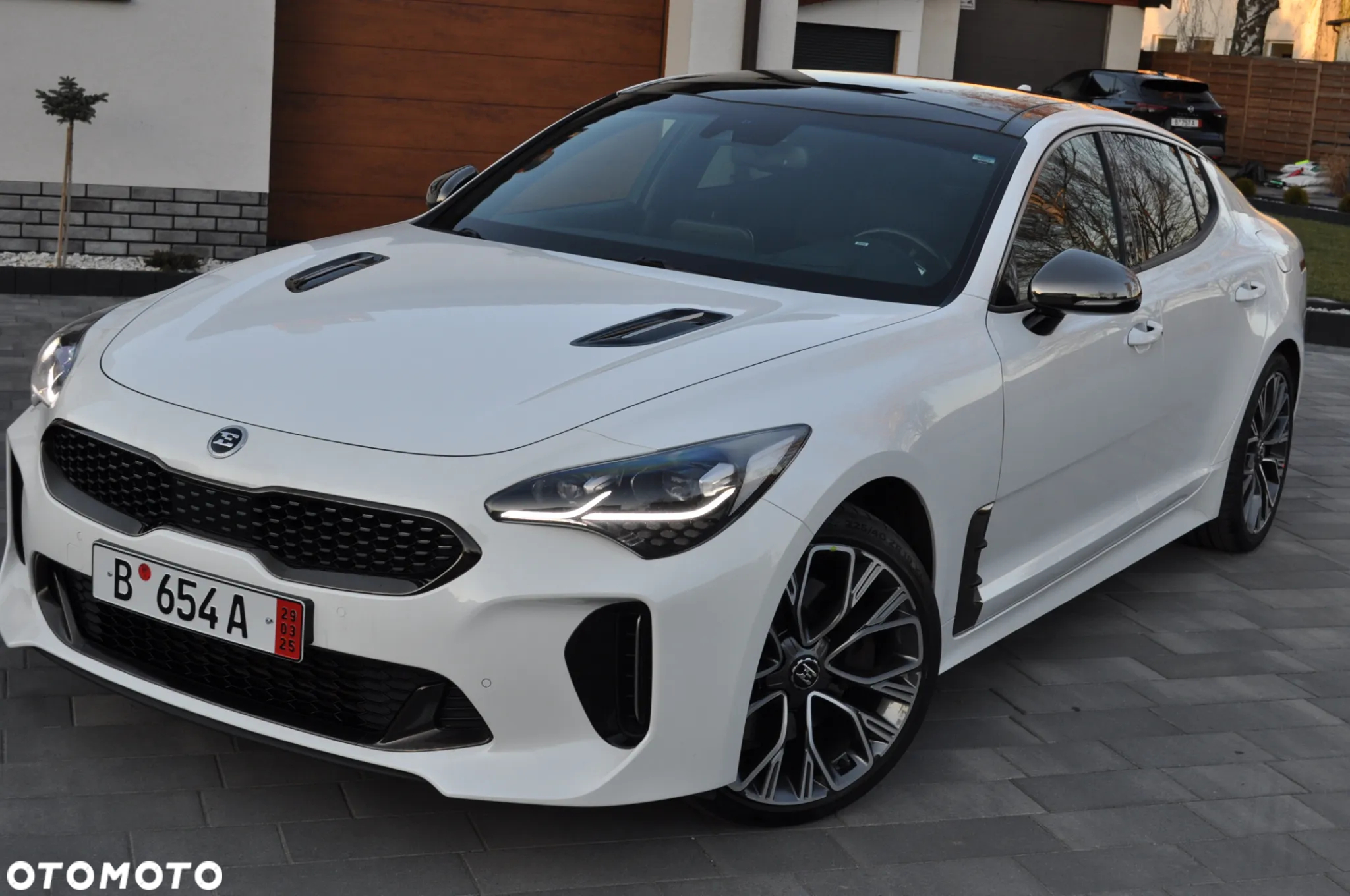Kia Stinger 2.0 T-GDI GT Line - 8