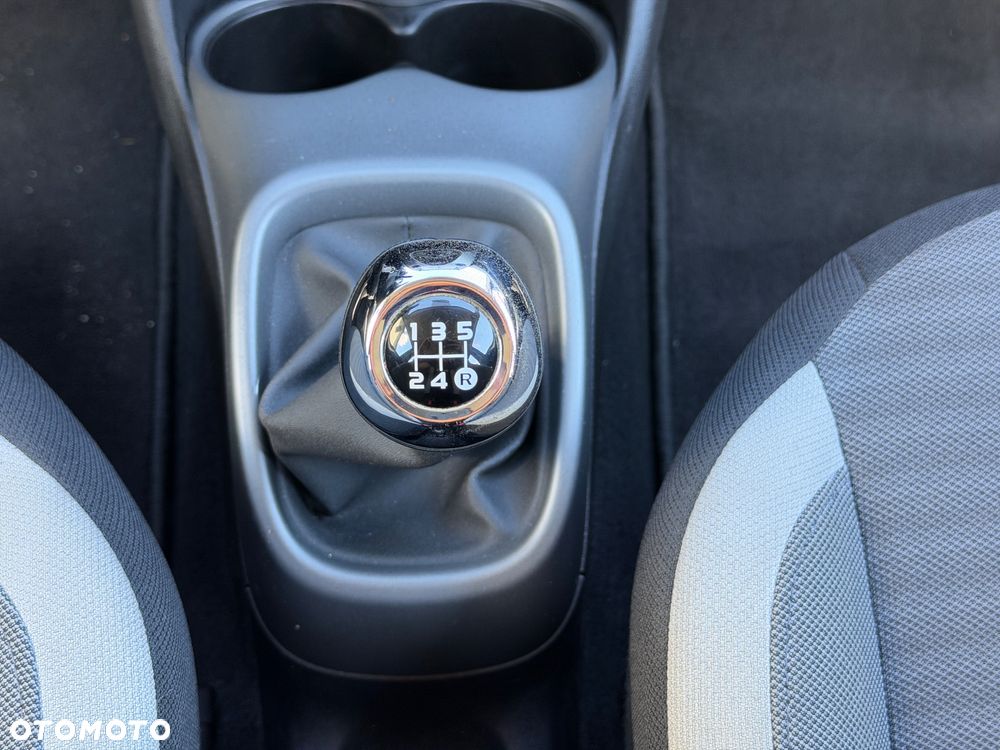 Toyota Aygo x-clusiv - 26