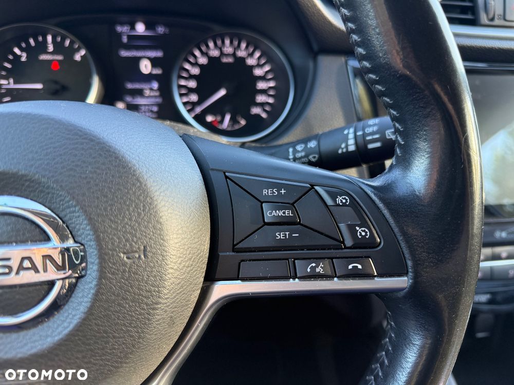 Nissan Qashqai 1.6 dCi Xtronic TEKNA+ - 20
