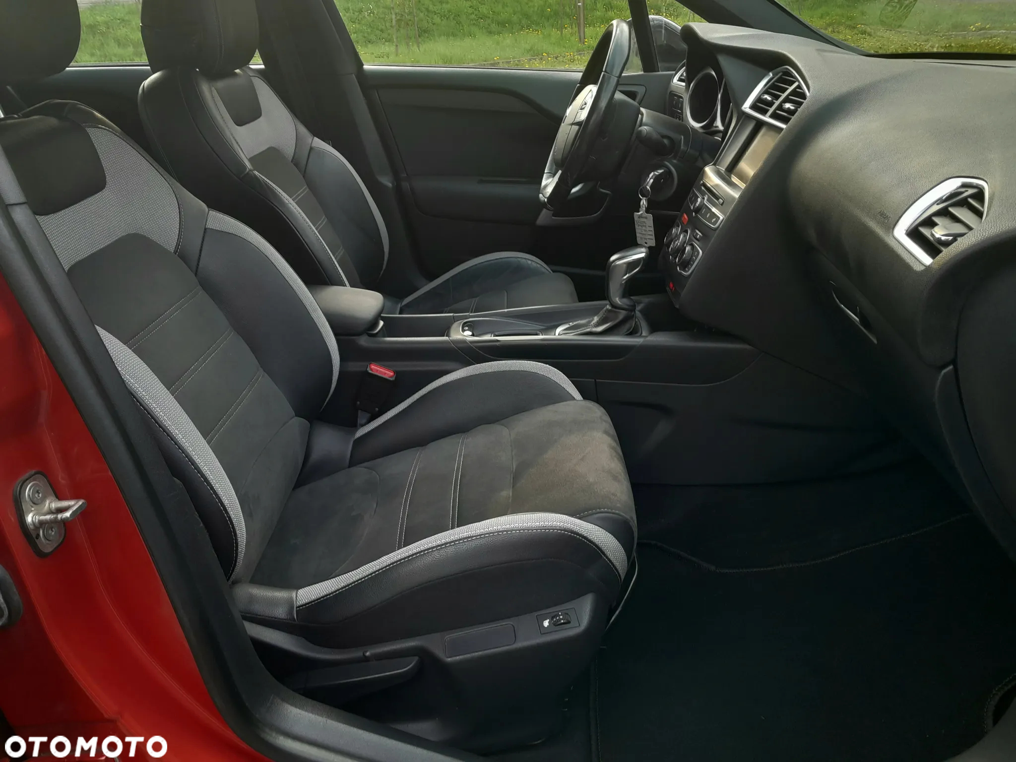 Citroën DS4 1.6 e-HDi SoChic MCP - 18