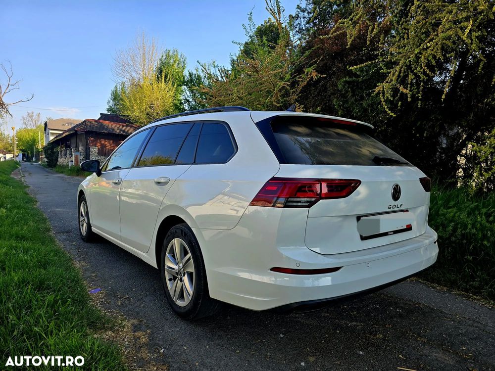 Volkswagen Golf - 10