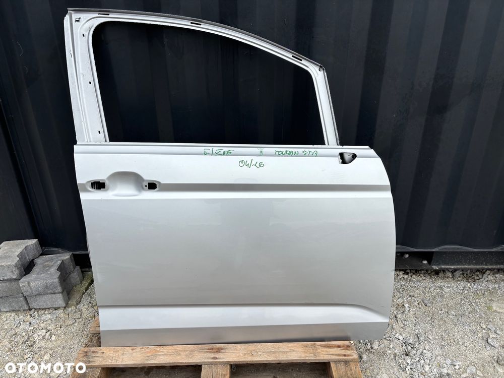 VW Touran 5TA drzwi prawe przednie - 1