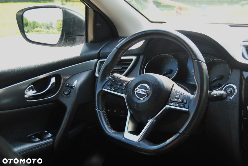Nissan Qashqai 1.3 DIG-T N-WAY - 10