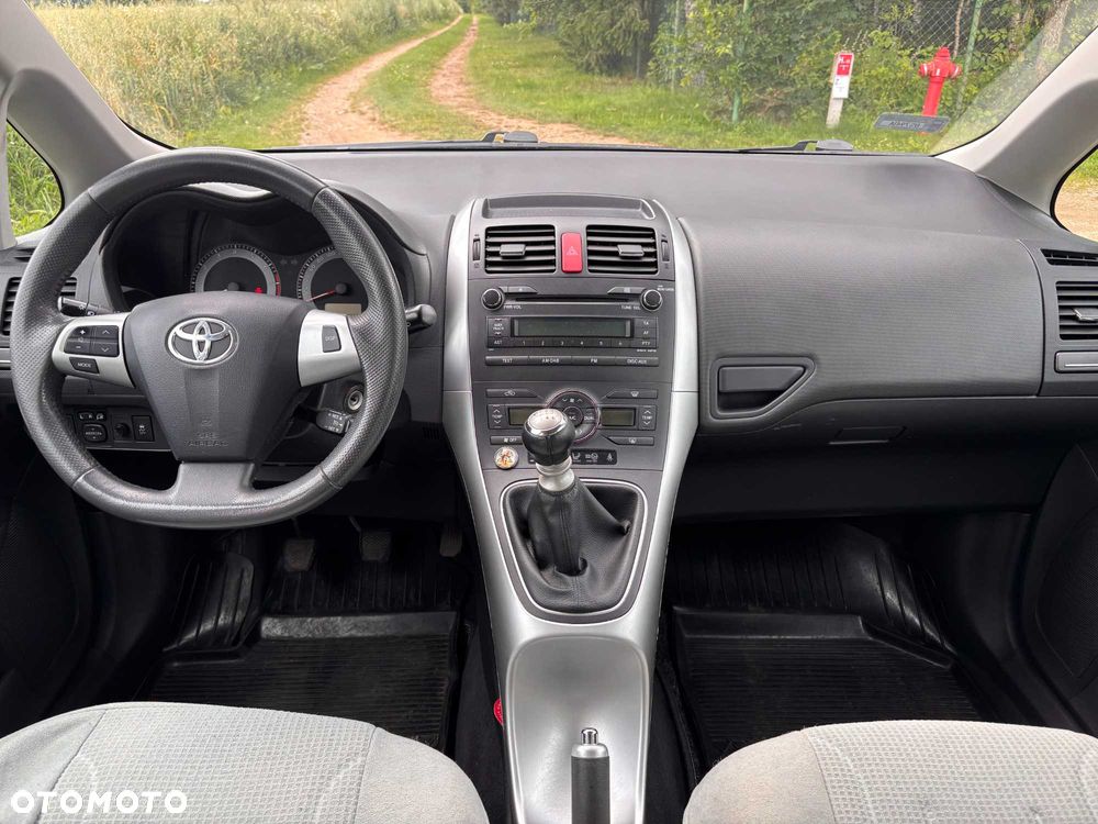 Toyota Auris - 8