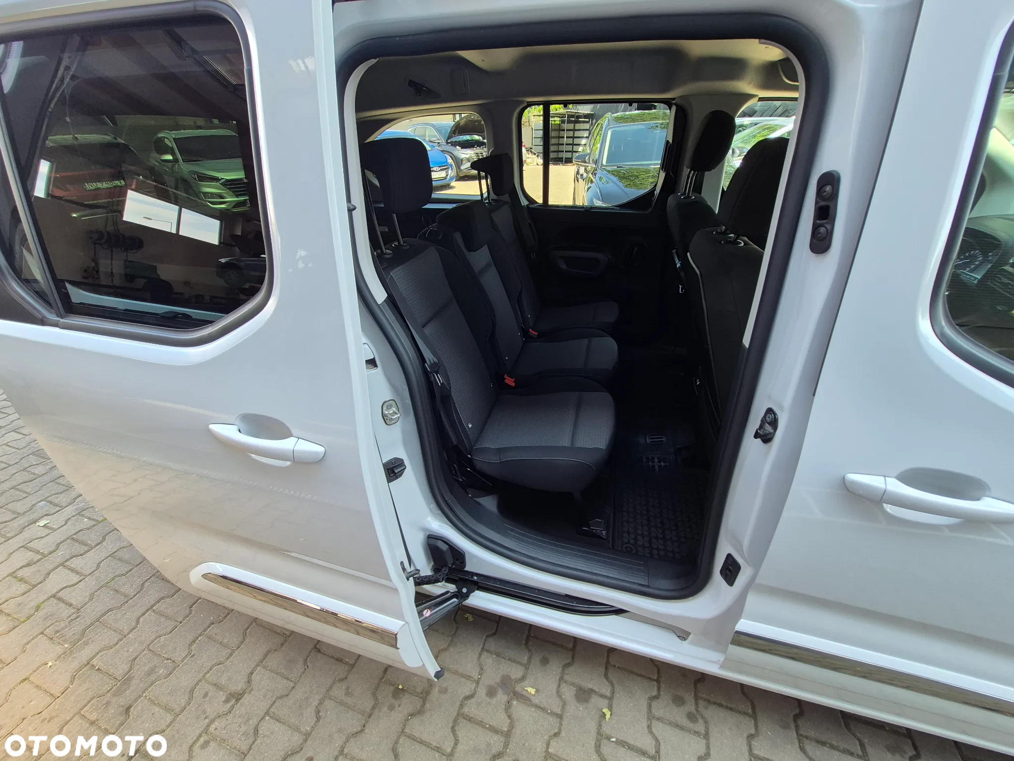 Toyota Proace City Verso 1.5 D-4D Family - 9