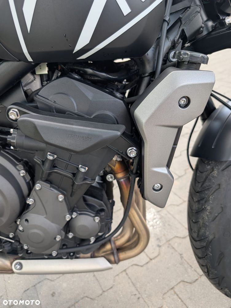 Triumph Trident - 7