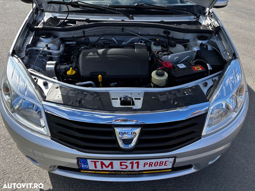 Dacia Sandero 1.2 16V 75 Laureate - 9