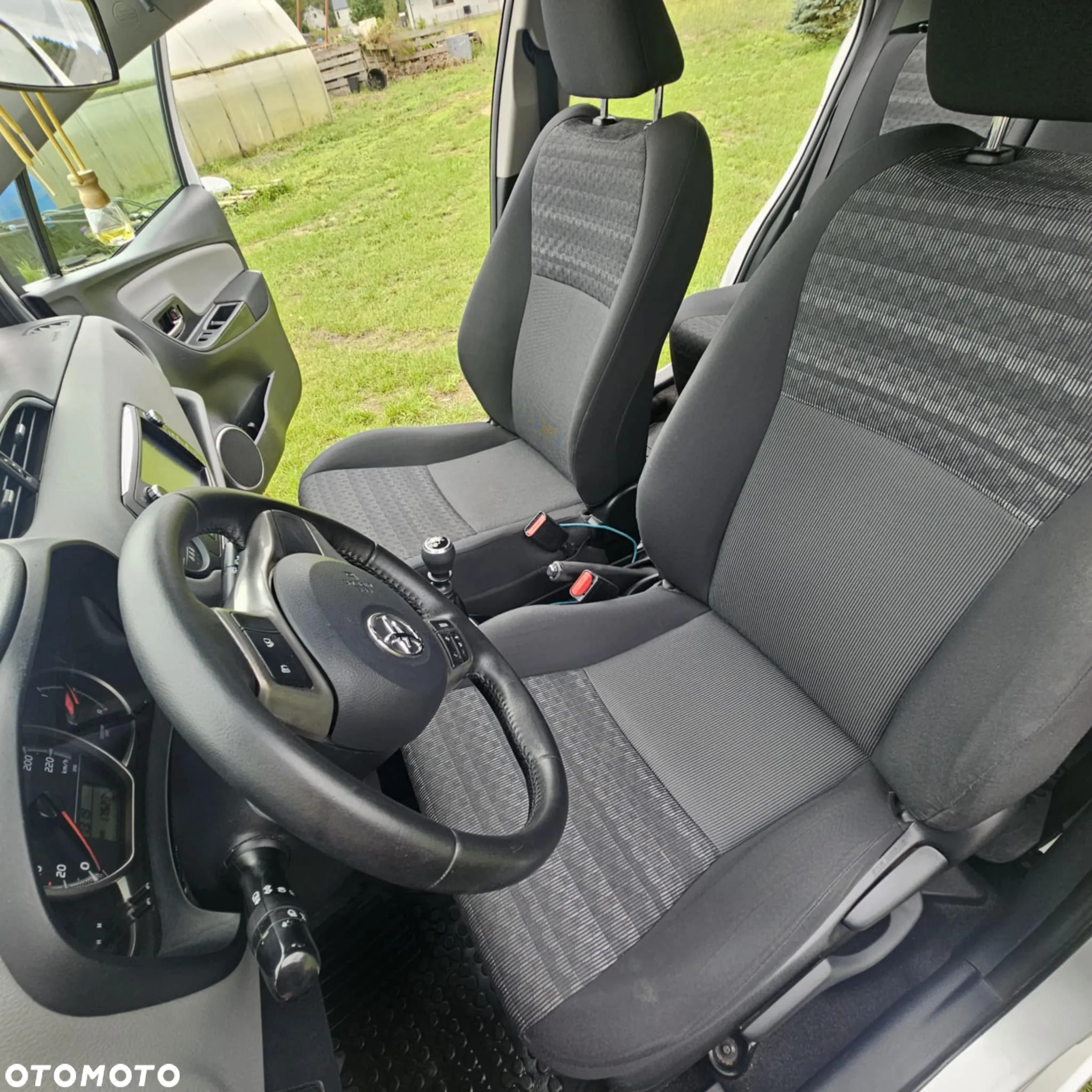 Toyota Yaris 1.33 Active EU6 - 6