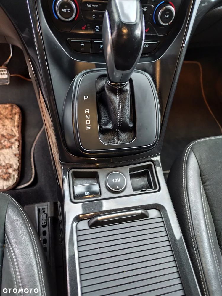 Ford Kuga 2.0 TDCi AWD ST-Line - 12