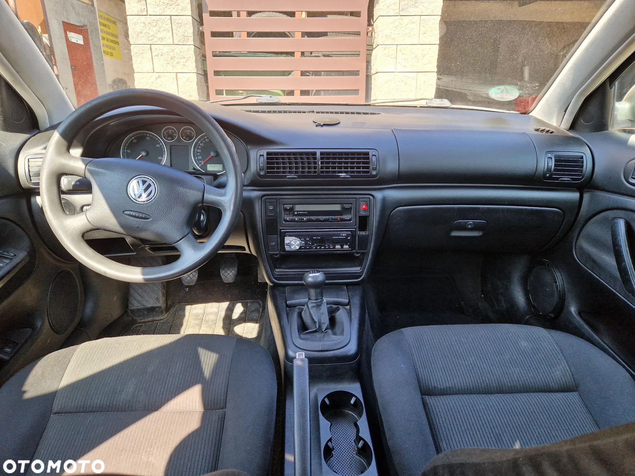 Volkswagen Passat - 9