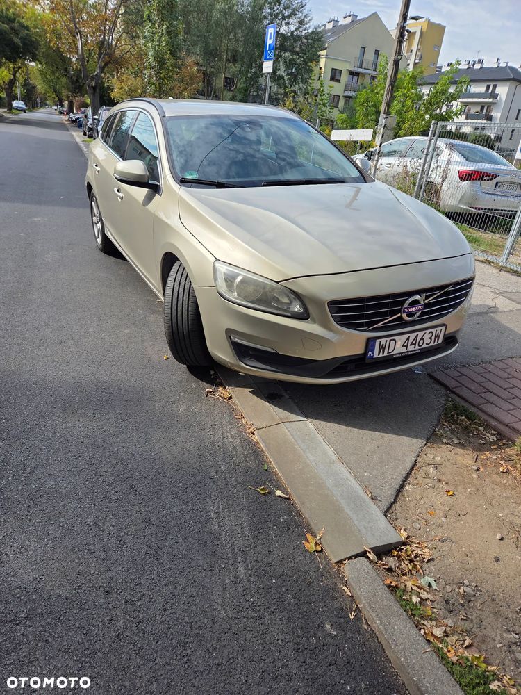 Volvo V60 D2 Drive-E Dynamic Edition (Kinetic) - 3