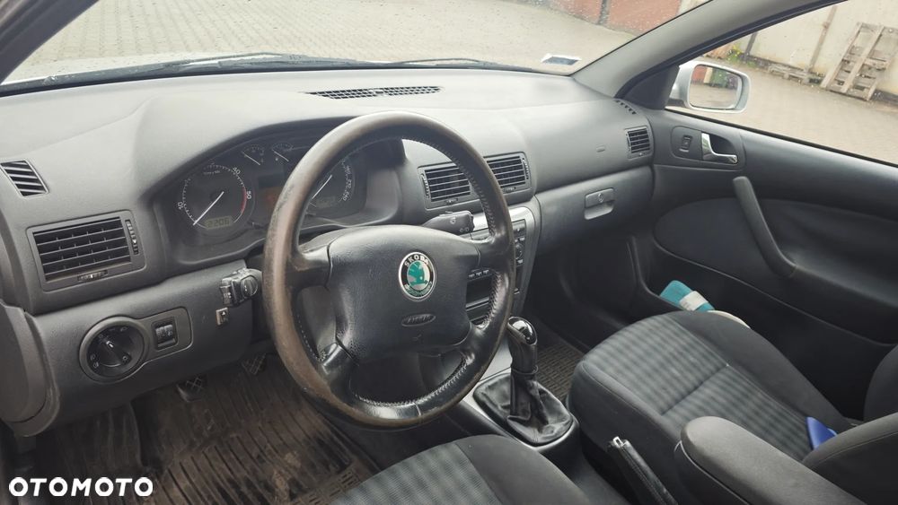 Skoda Octavia 1.9 TDI Tour - 11