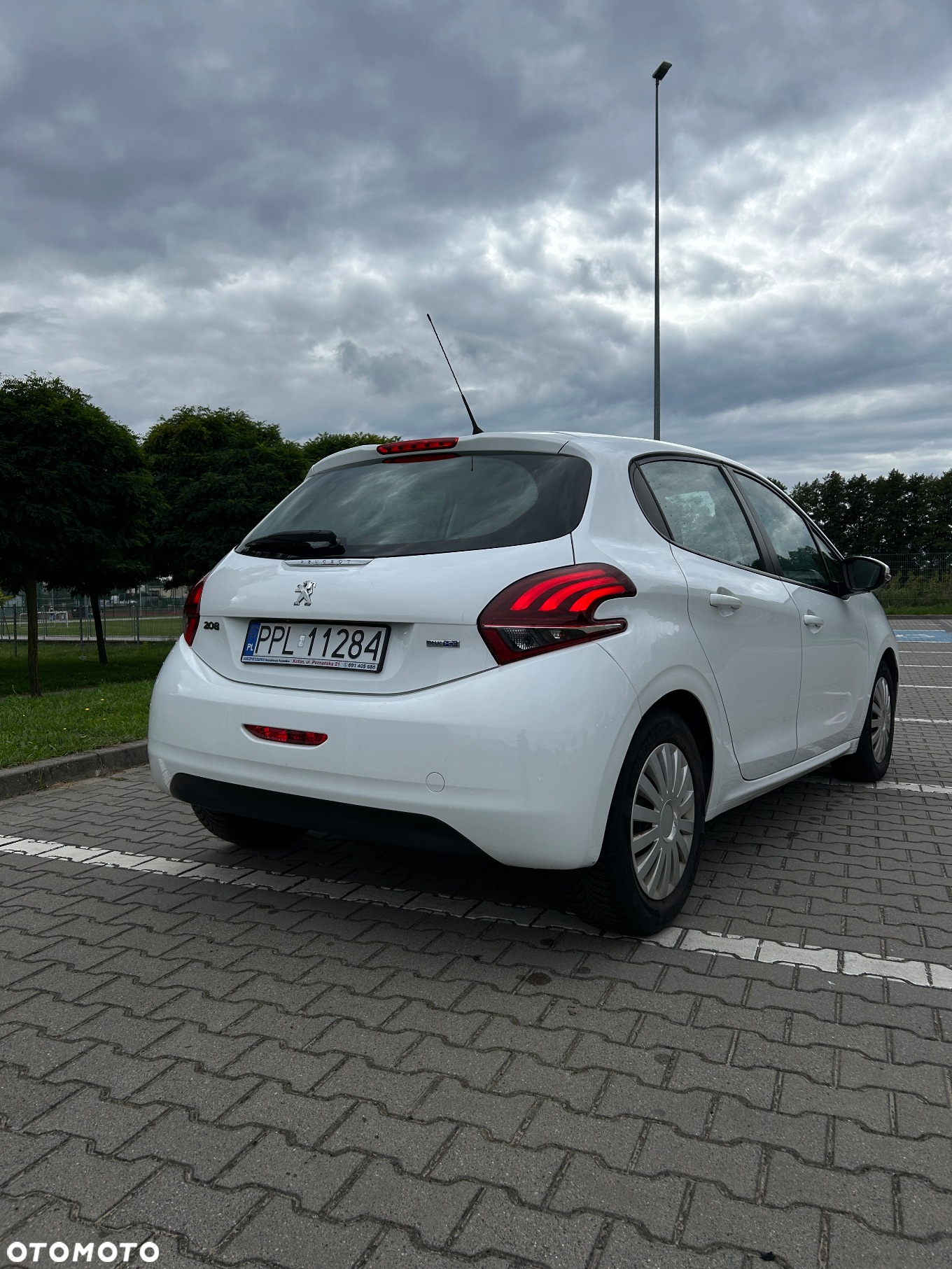 Peugeot 208 - 2