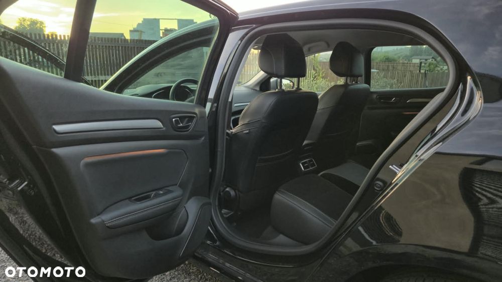 Renault Megane 1.3 TCe FAP GT Line EDC - 11