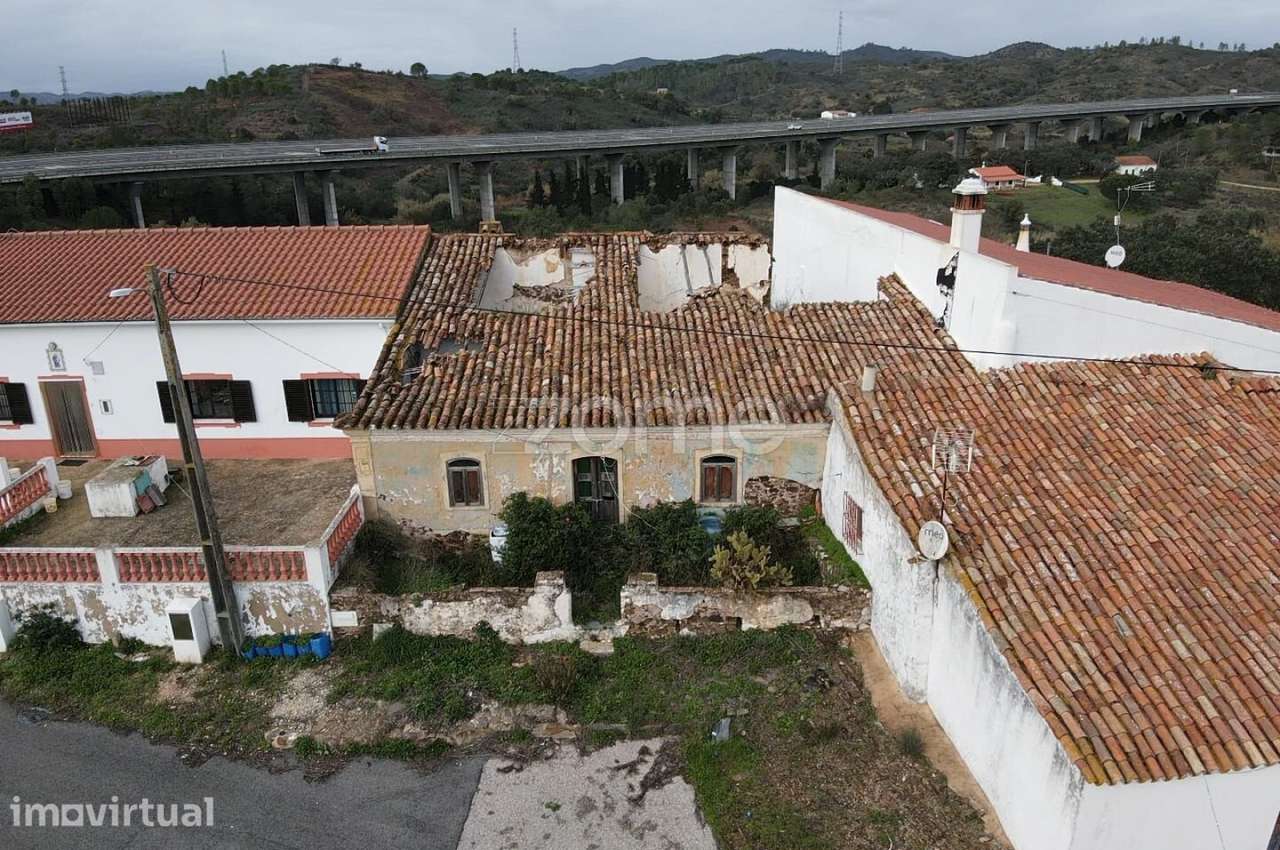 Moradia Geminada com 260m2, em Vale Figueira, S.B. Messines - Grande imagem: 2/16