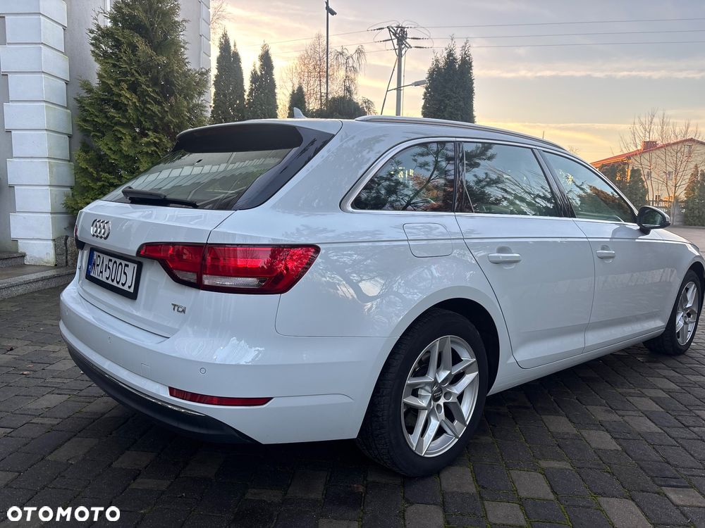 Audi A4 Avant 2.0 TDI - 13