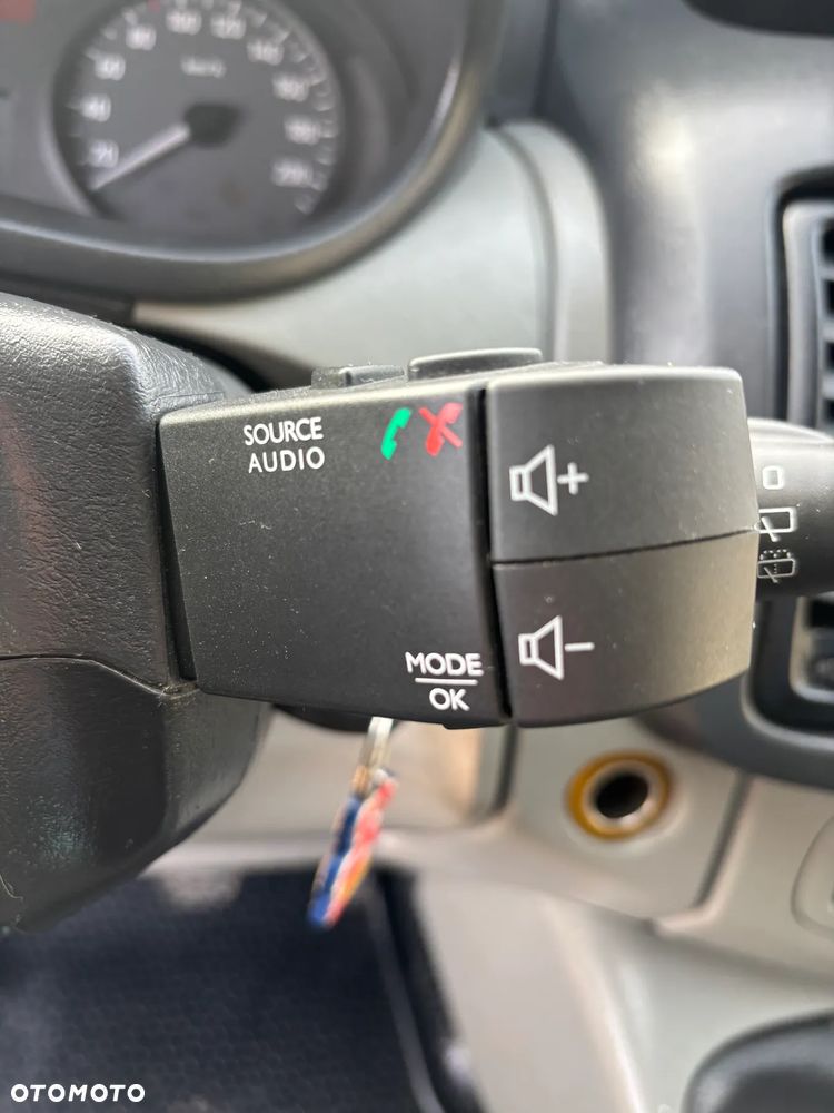 Opel Vivaro L2H1 2.9t Essentia - 21