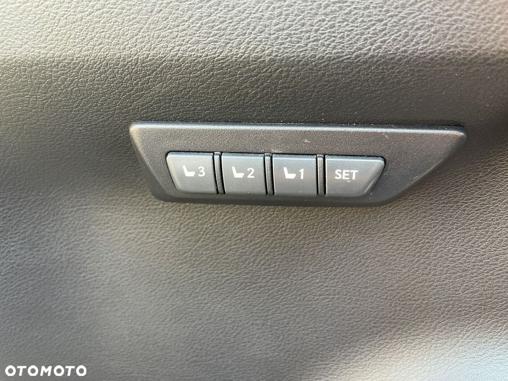Lexus NX 200t F Sport AWD - 18