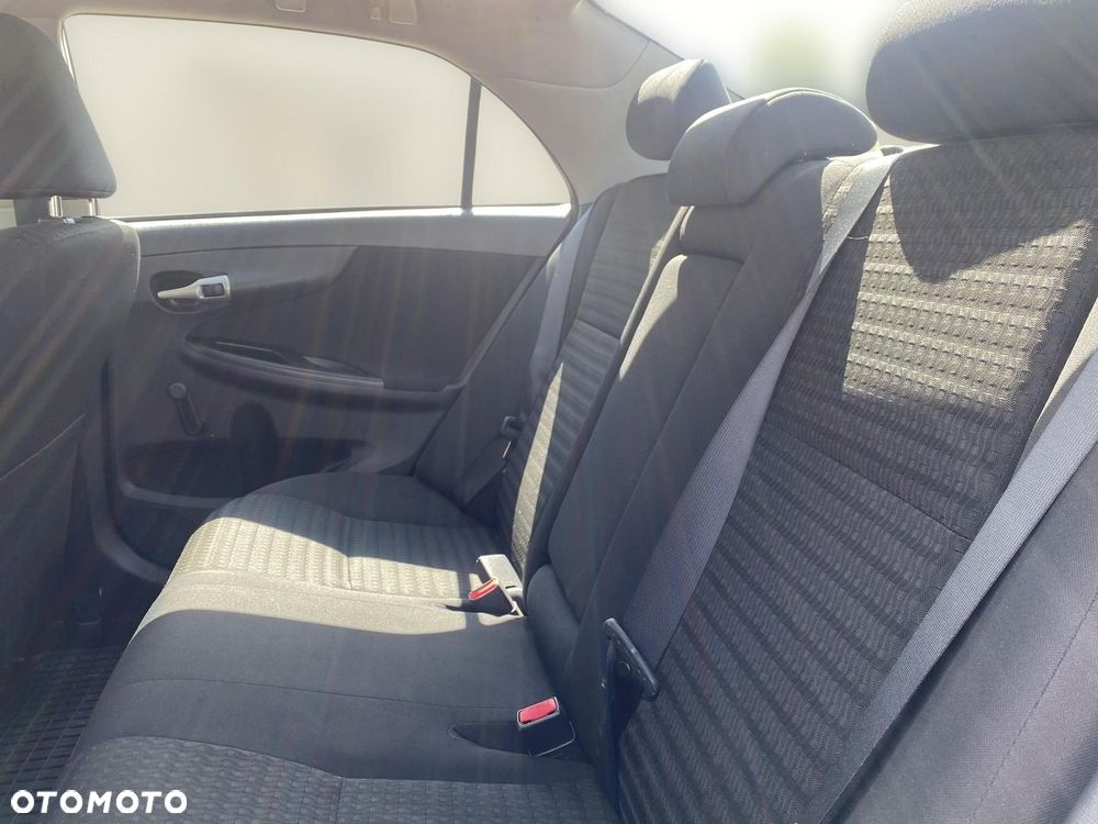Toyota Corolla 1.6 VVT-i Terra - 16