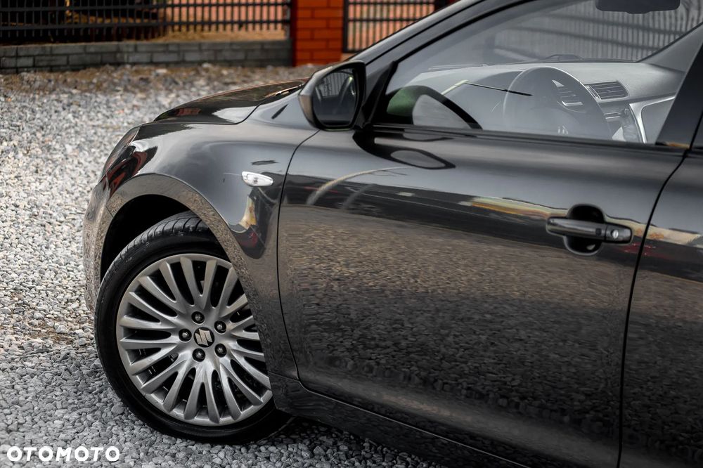 Suzuki Kizashi 2.4 Sport 4WD CVT - 7