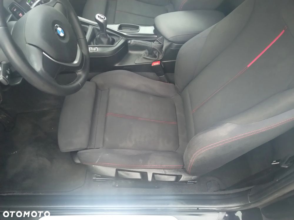 BMW Seria 1 116i Sport Line - 29