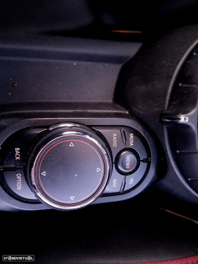 MINI 3 Portas John Cooper Works Auto Desportiva - 14