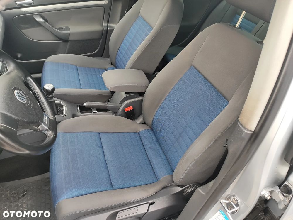 Volkswagen Golf 1.6 Tour Edition - 26